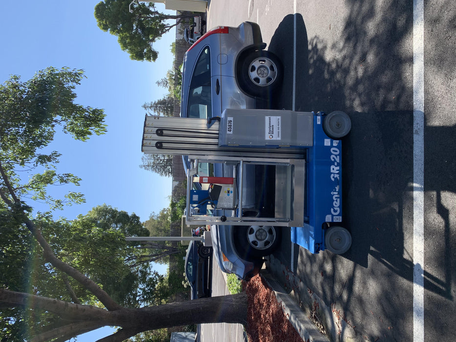2019 GENIE GR-20