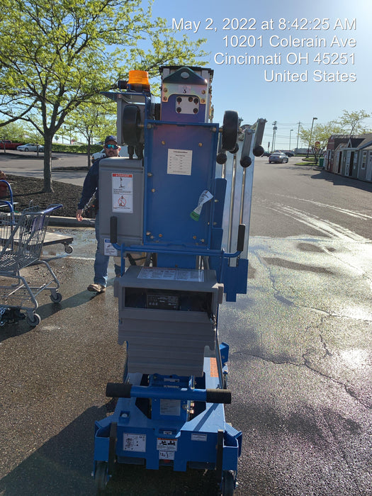 2021 GENIE AWP-30S DC