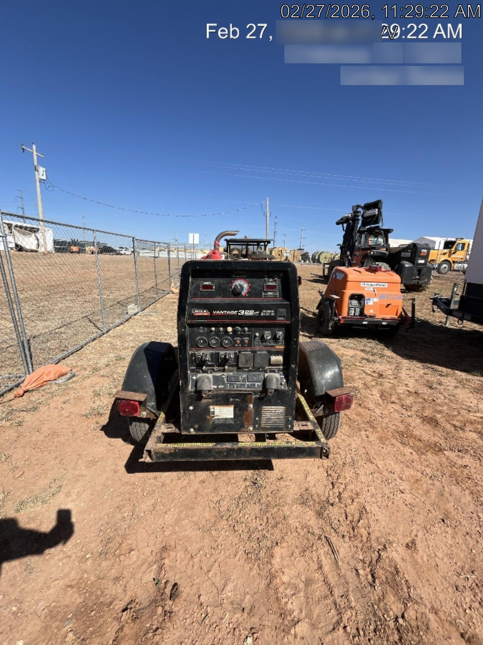 2021 Lincoln Electric Vantage 322 Vantage 322 Ready Pak 3 w/ Decals, ORANGE (includes trailer, cable rack, fender light kit) NO Telematics