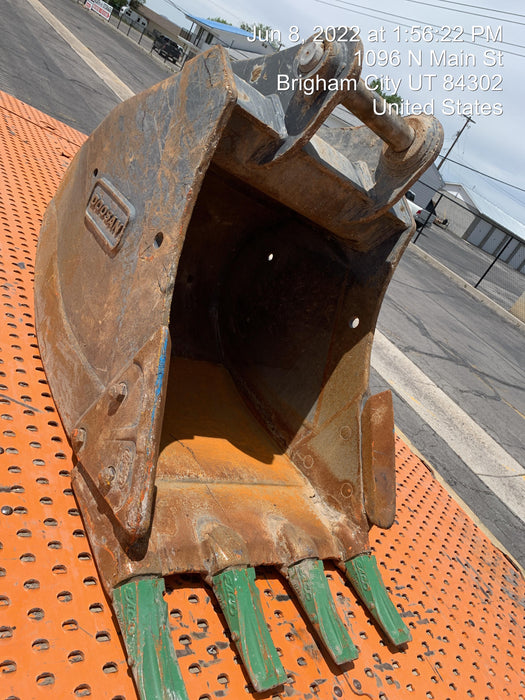 2020 DOOSAN 30" Bucket - Doosan