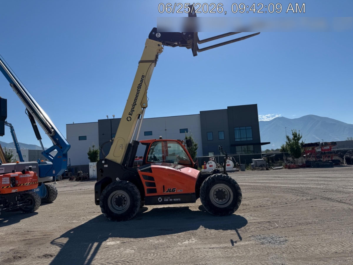 2024 JLG 1732