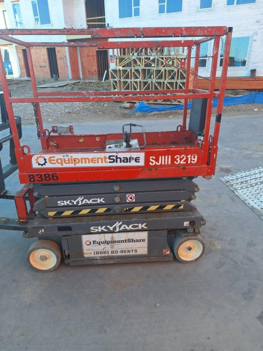 2018 SKYJACK SJIII-3219