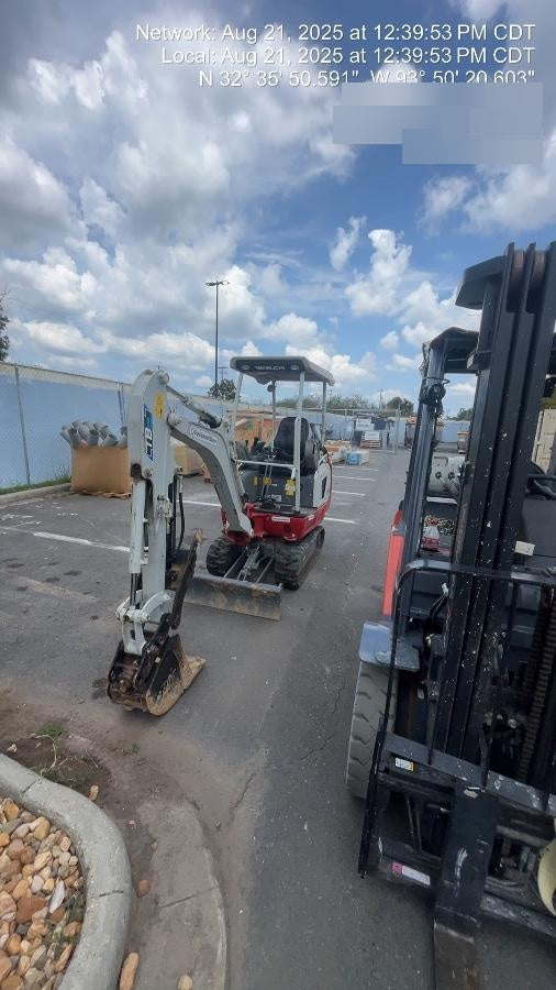 2023 TAKEUCHI TB20e