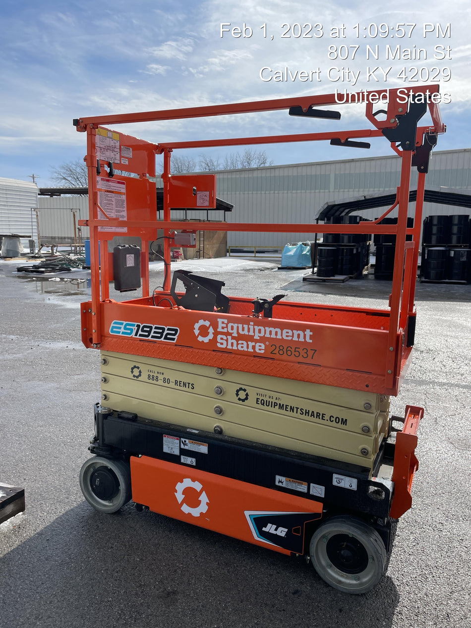 2022 JLG ES1932