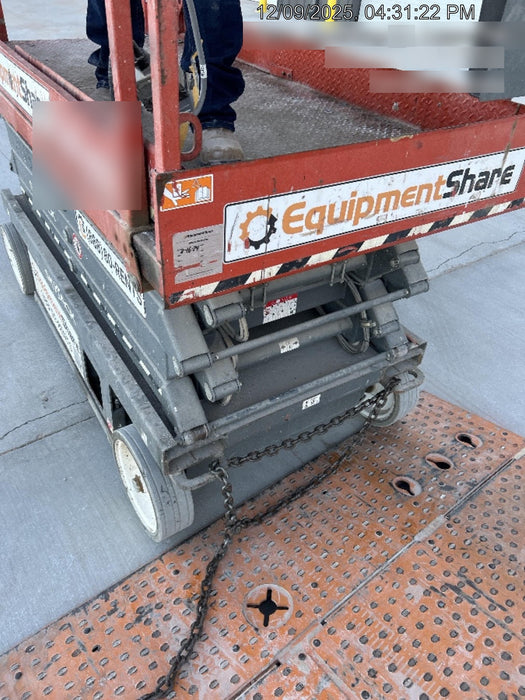 2018 Skyjack SJIII-4632 Skyjack SJIII4632 Scissor Lift w/Trojan Batteries