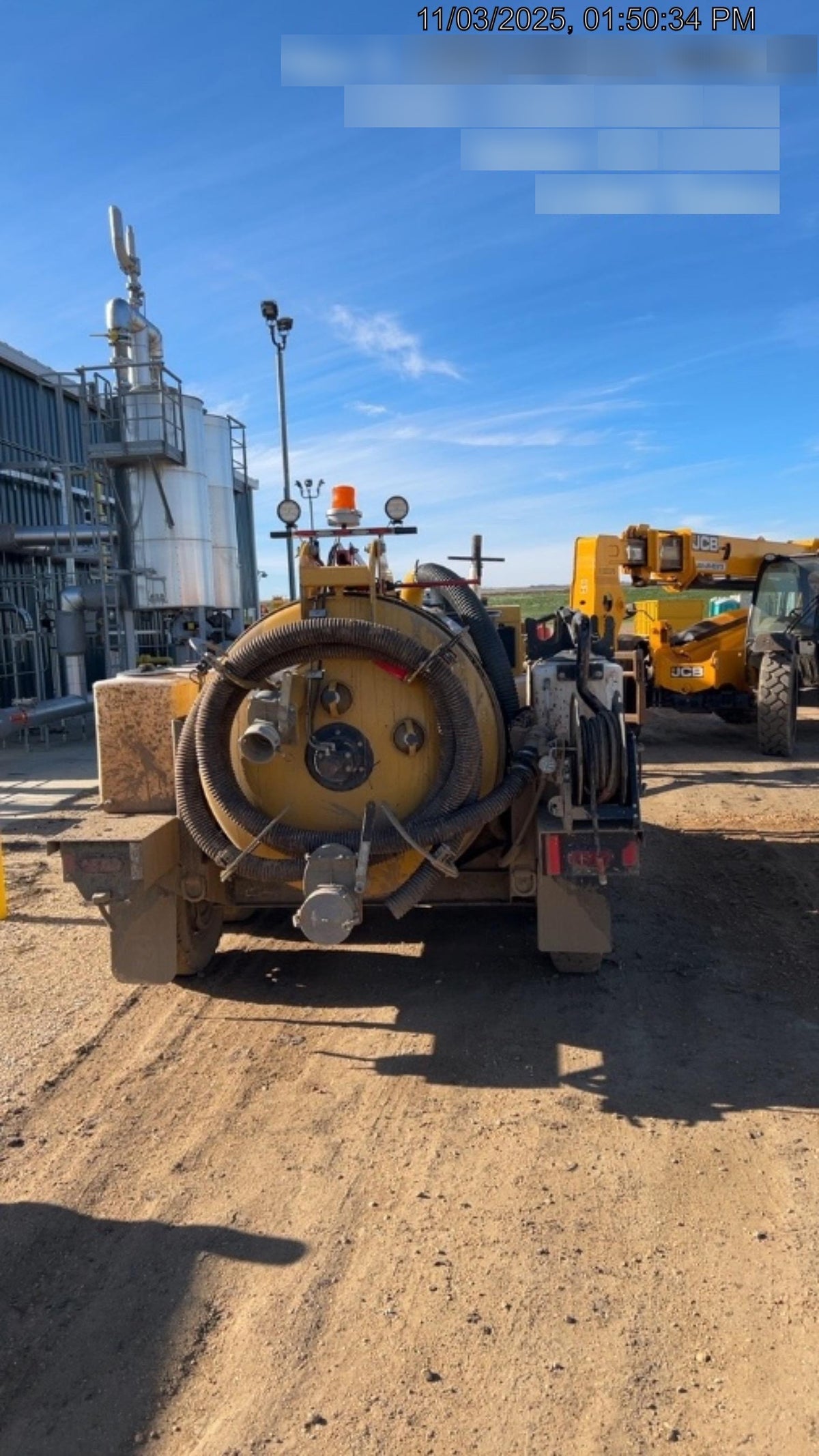 2022 VAC-TRON LP573XDT