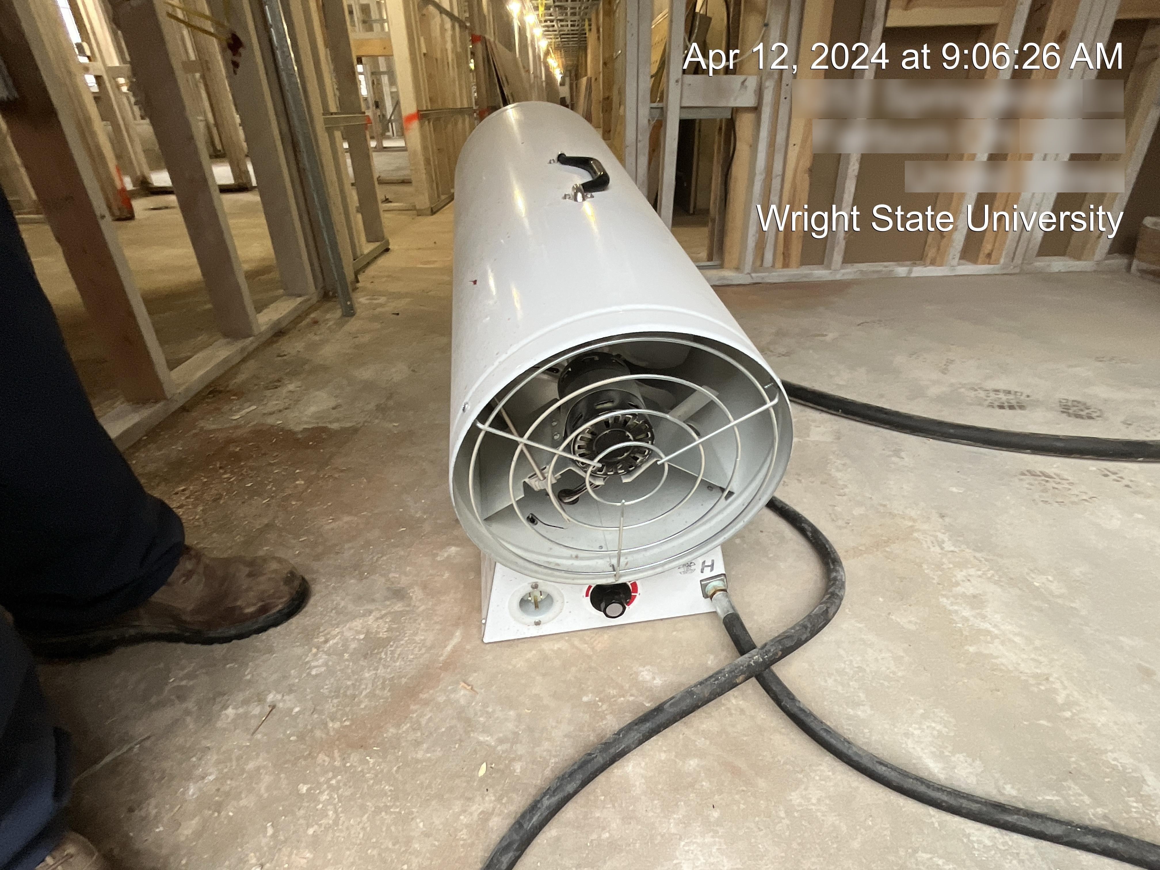 2024 LB WHITE Tradesman 400 Ultra DF