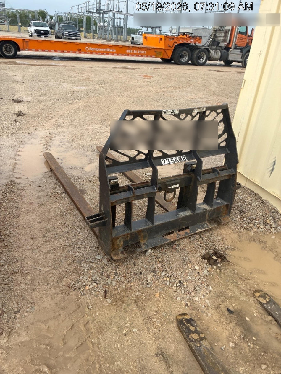 2022 PALADIN 48" Pallet Forks - Paladin
