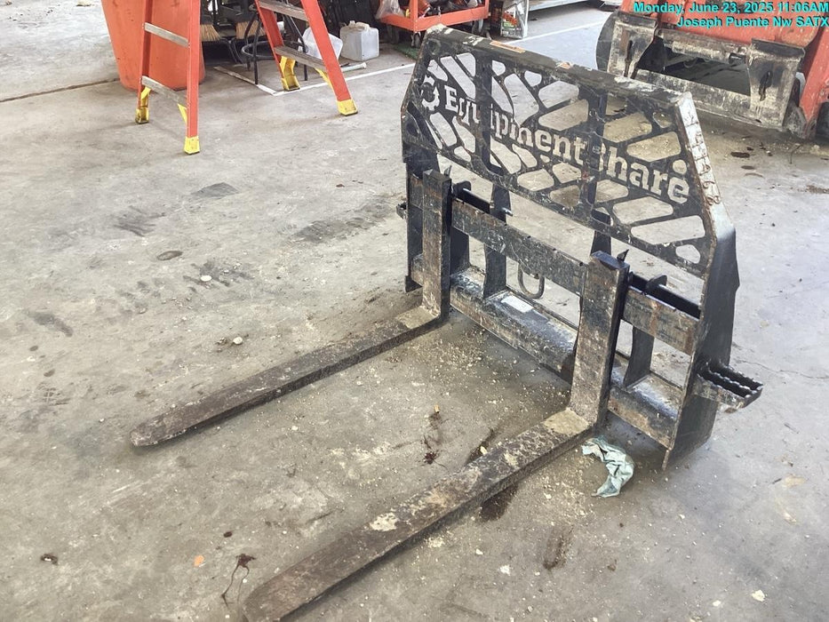 2021 PALADIN 48" Pallet Forks - Paladin