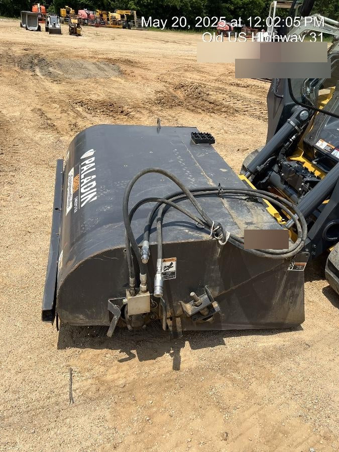 2021 PALADIN Sweepster SB72