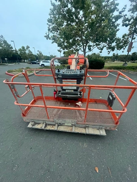 2023 JLG 460SJ