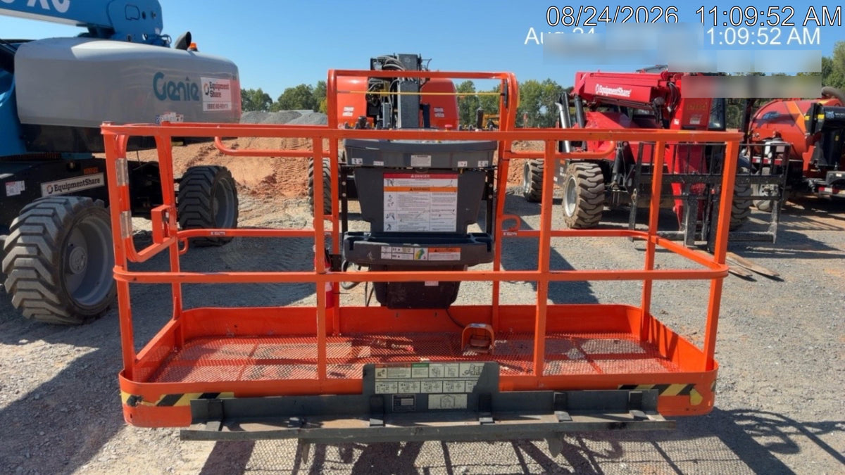 2025 JLG 660SJ