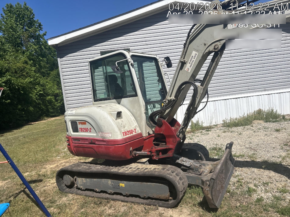 2021 TAKEUCHI TB250-2C