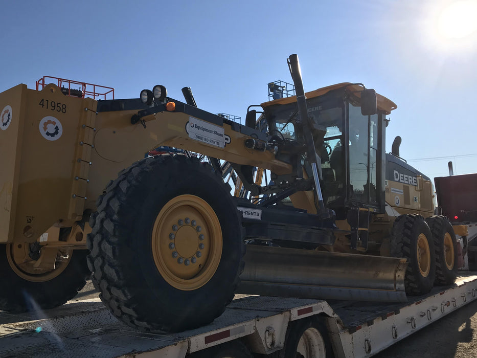 2019 JOHN DEERE 672G
