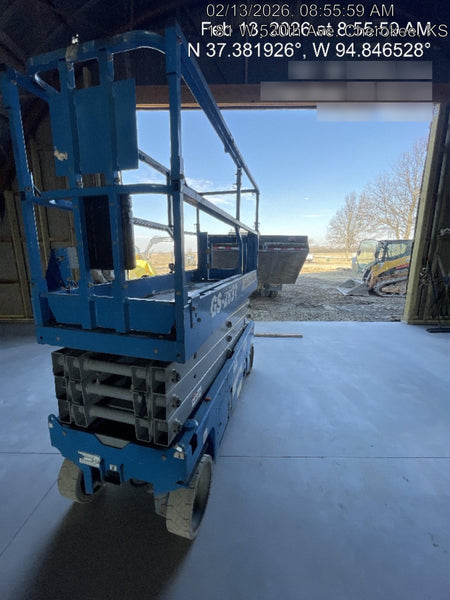 2020 Genie GS-2632 Standard, Folding half height swing gate