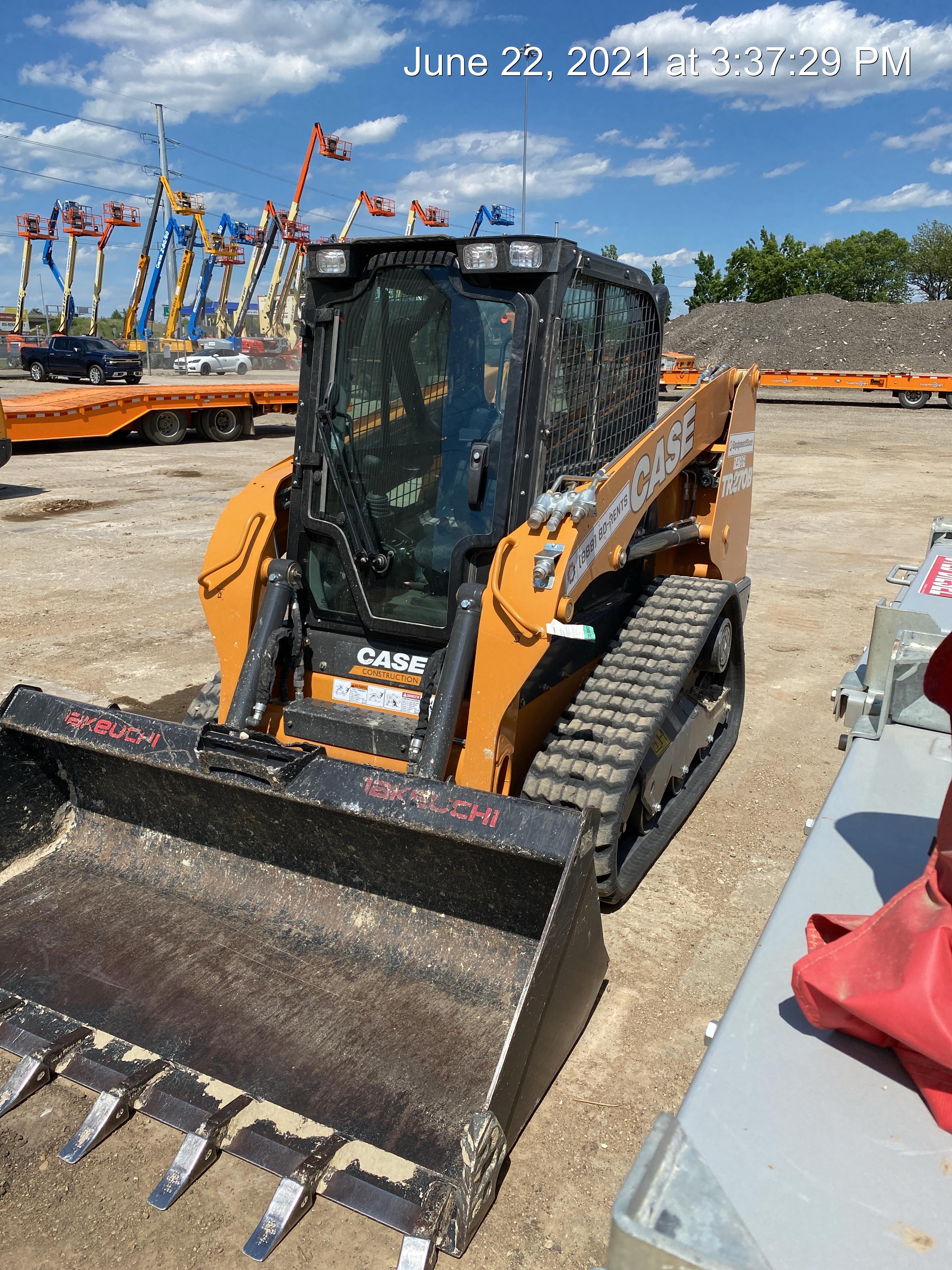 2021 CASE TR270B