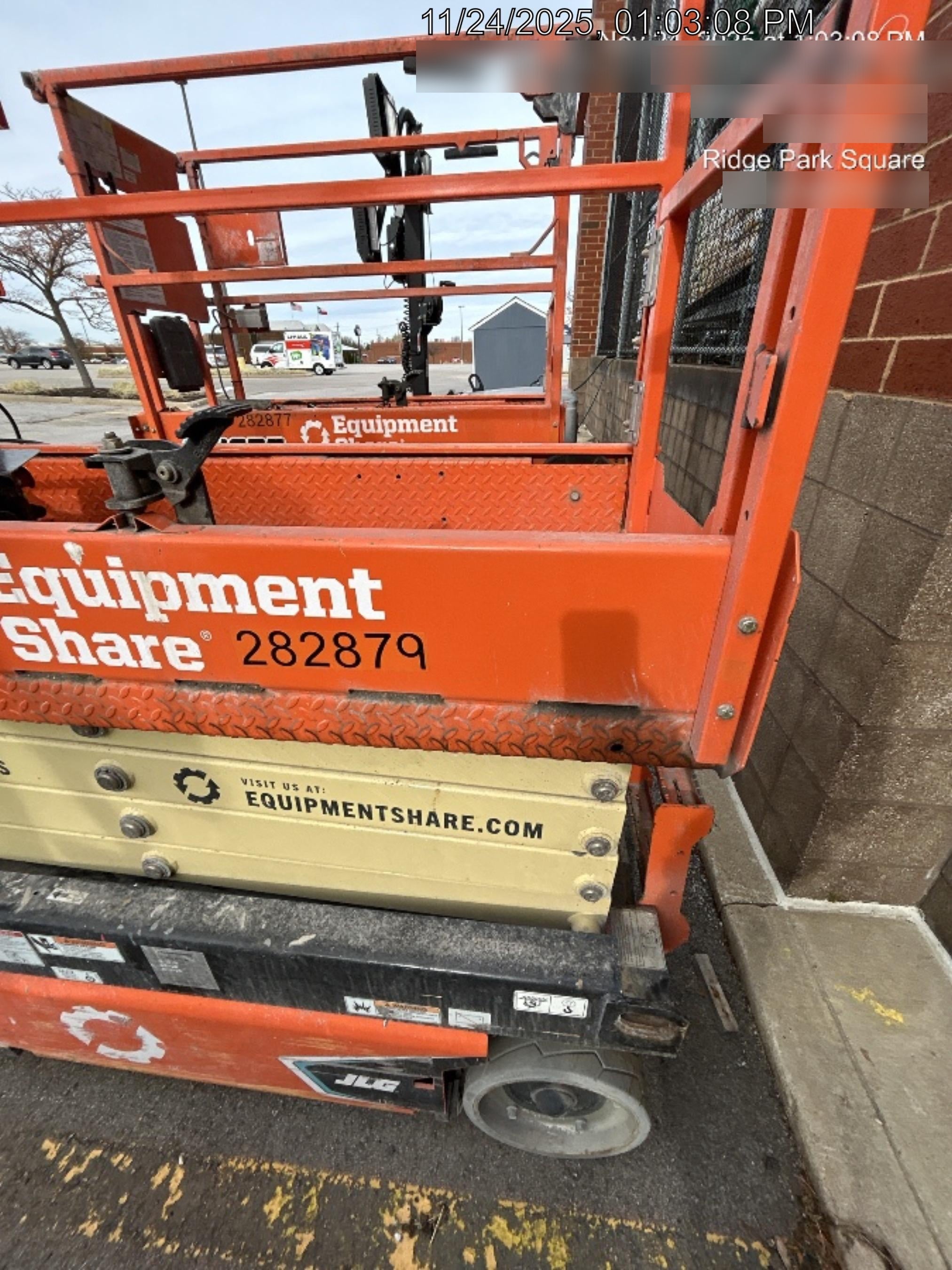 2022 JLG ES1932