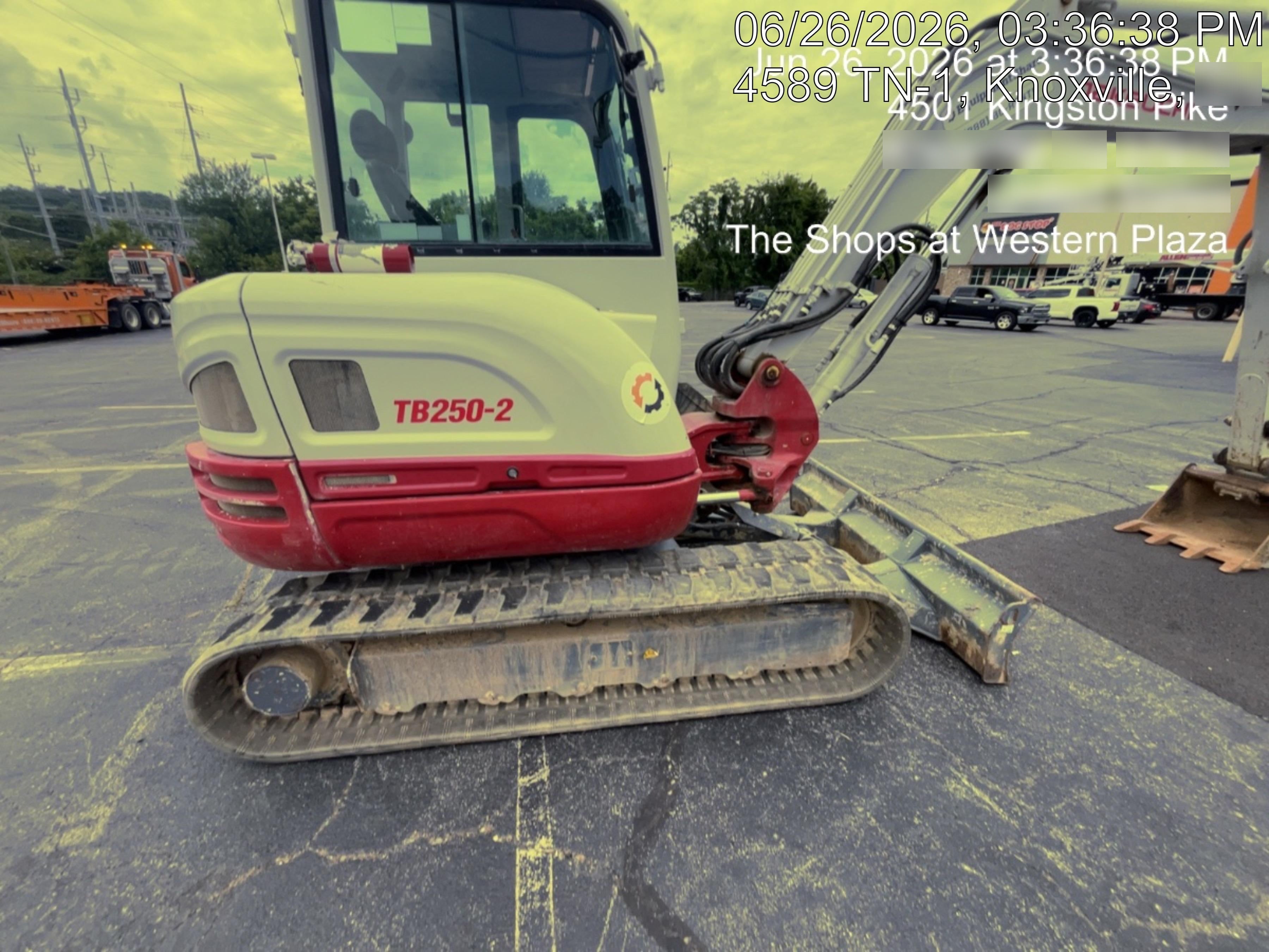 2023 TAKEUCHI TB250-2CR