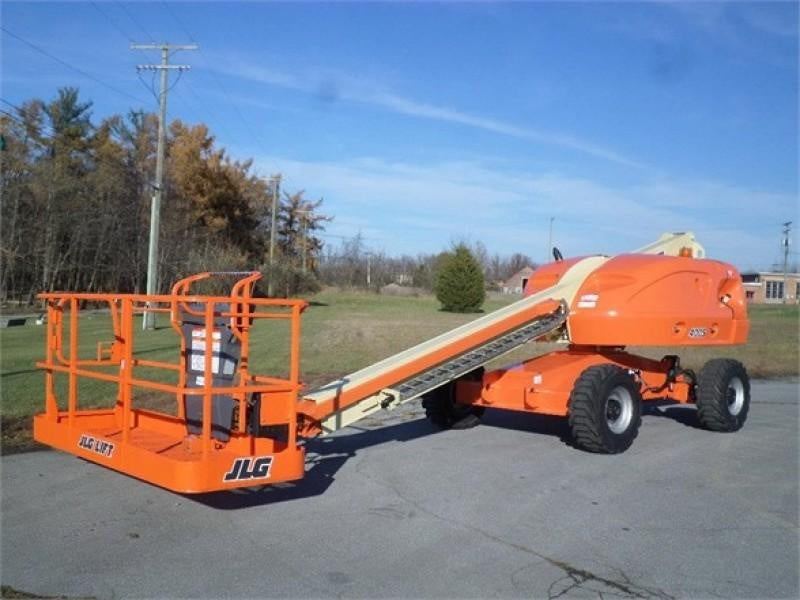 2019 JLG 400S