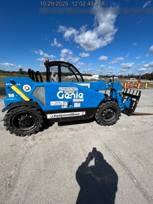 2021 GENIE GTH-5519