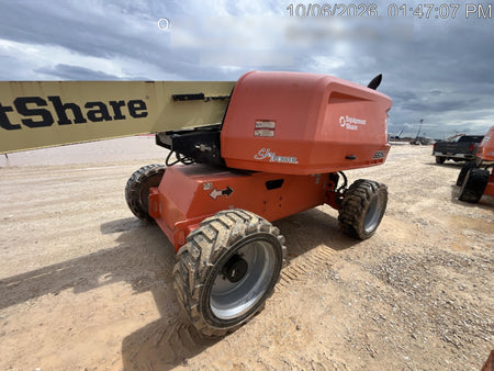 2023 JLG 660SJ