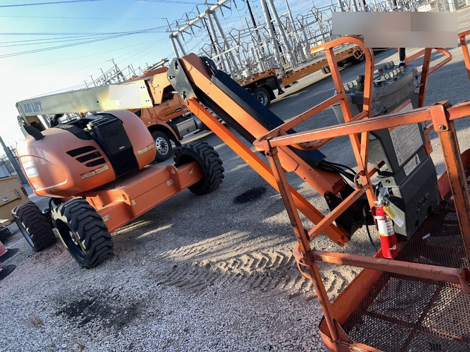 2019 JLG 600AJ