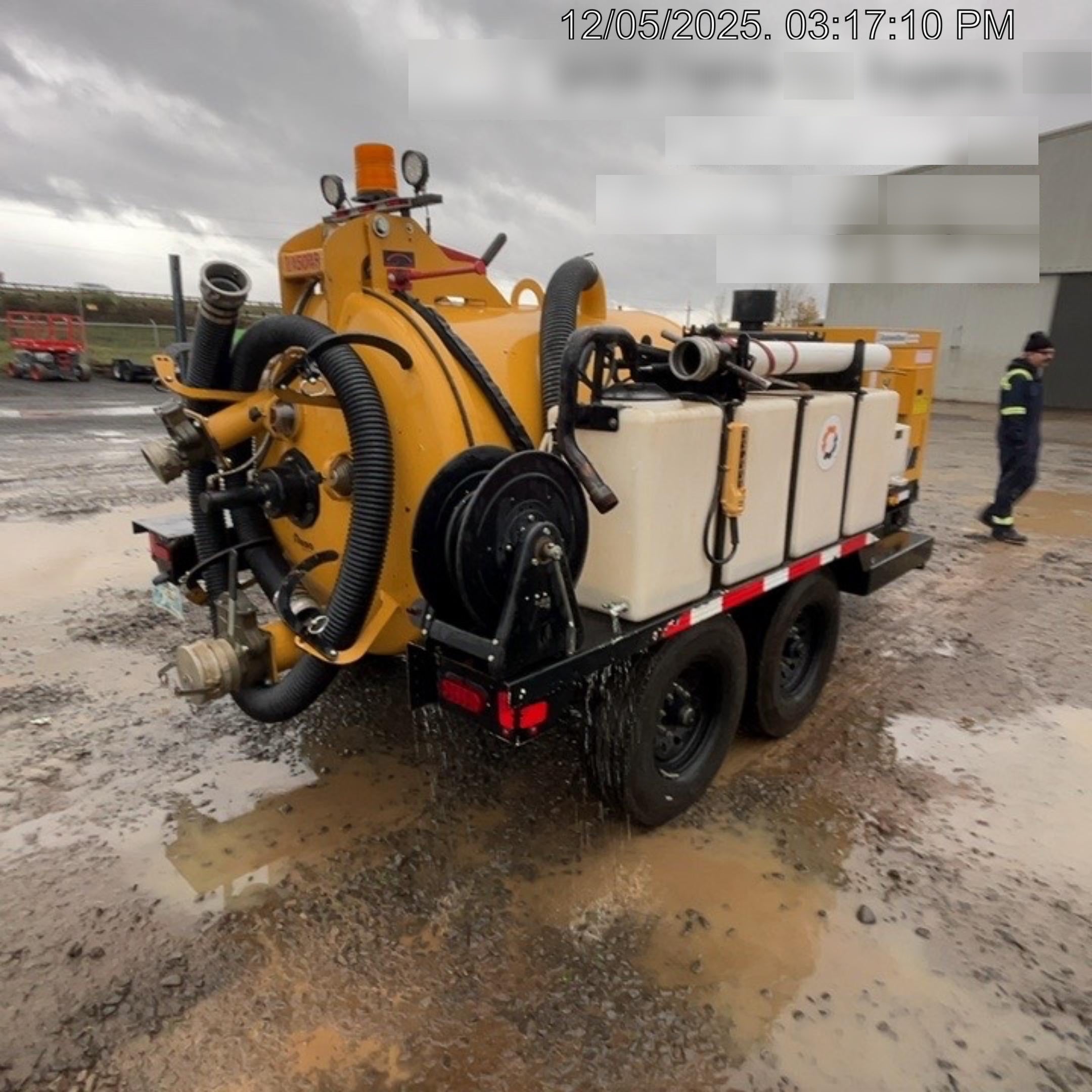 2022 Vac-Tron LP573XDT T4 Koehler Diesel Engine, 500 Gallon Debris Tank, x2 100 Gallon Water Tanks