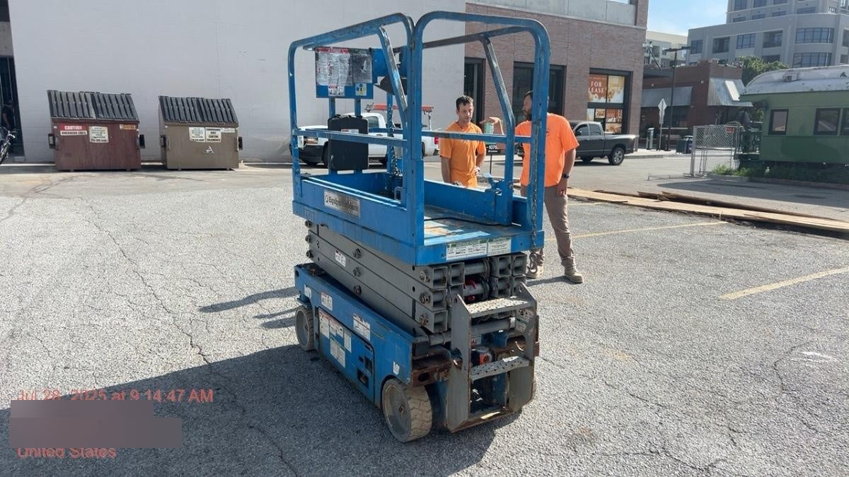 2018 Genie GS-1930 Genie GS-1930 w/Fixed Rail, Chain Entry