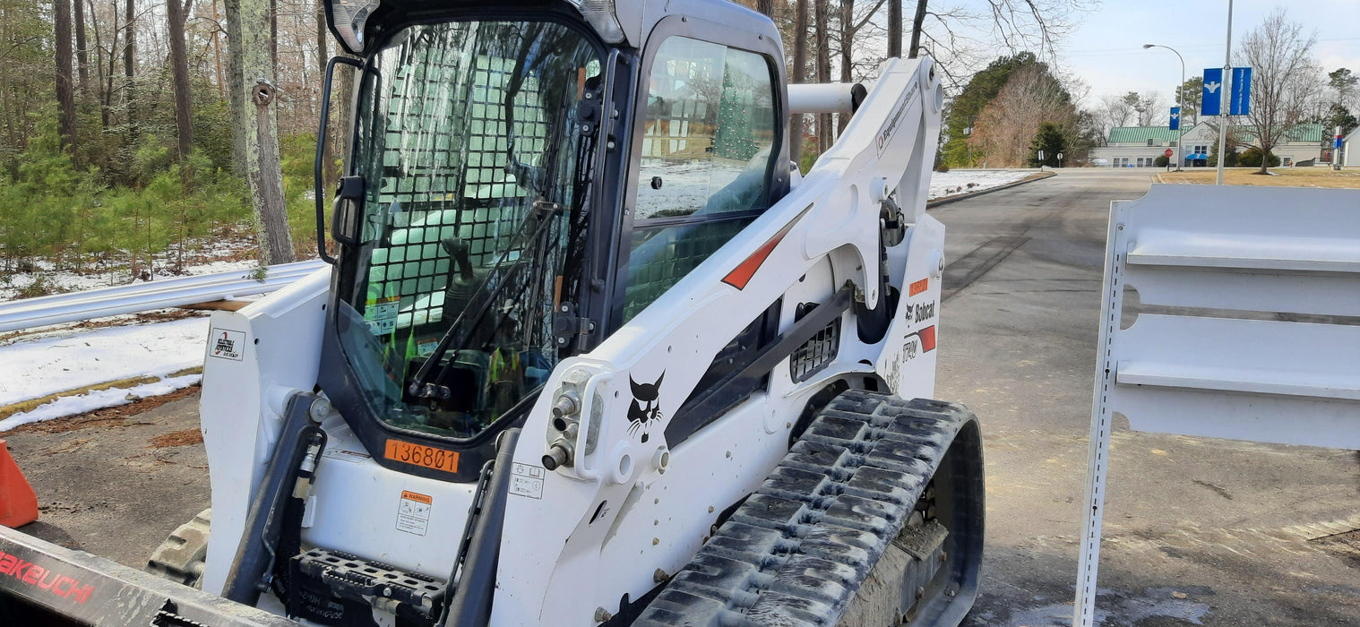 2021 BOBCAT T740