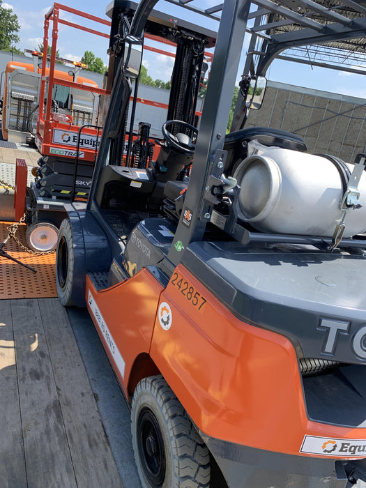 2022 TOYOTA 50-8FGU25