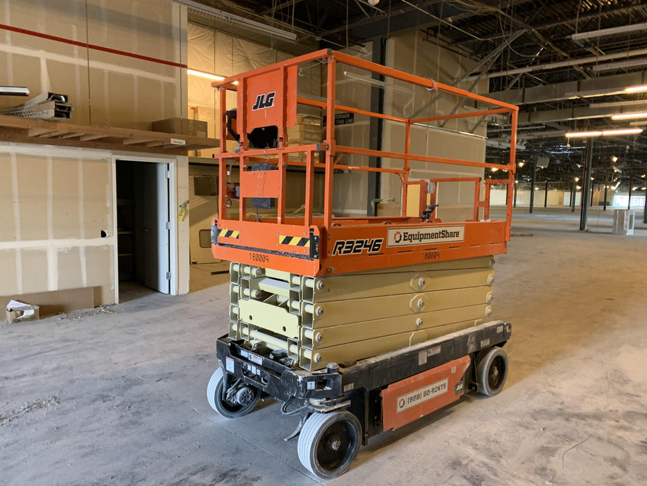 2021 JLG R3246