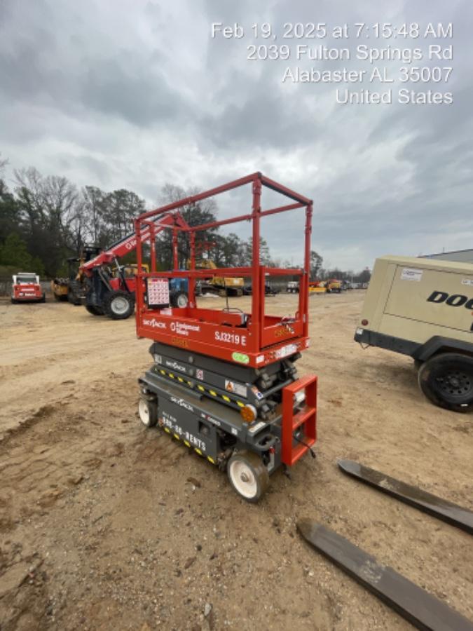 2024 Skyjack SJ3219 Electric Drive, Sld NM Tires, DBcns, RFRails, Power to Platform, T3 + Access Control