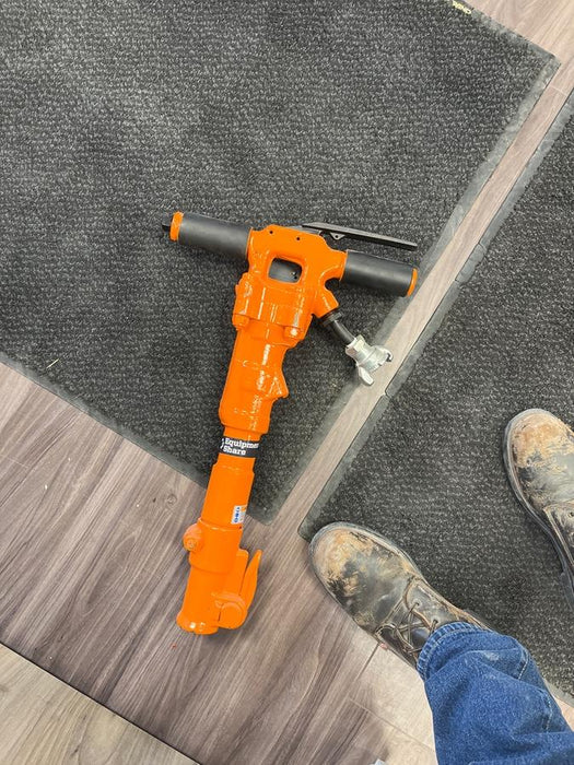 2023 MICHIGAN PNEUMATIC ES-TPB30-1-TRACKER