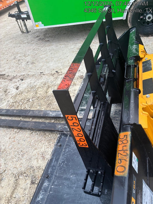2025 ARROW MATERIAL HANDLING 24" Pallet Fork Frame