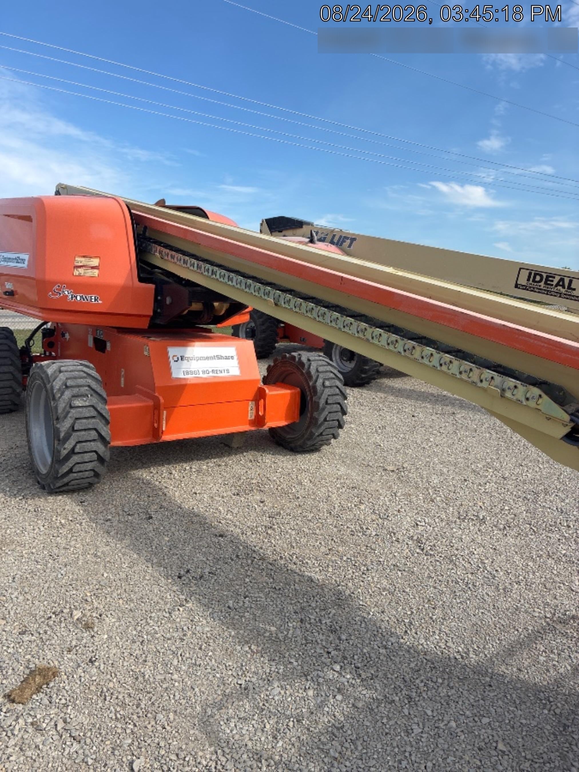 2021 JLG 600S