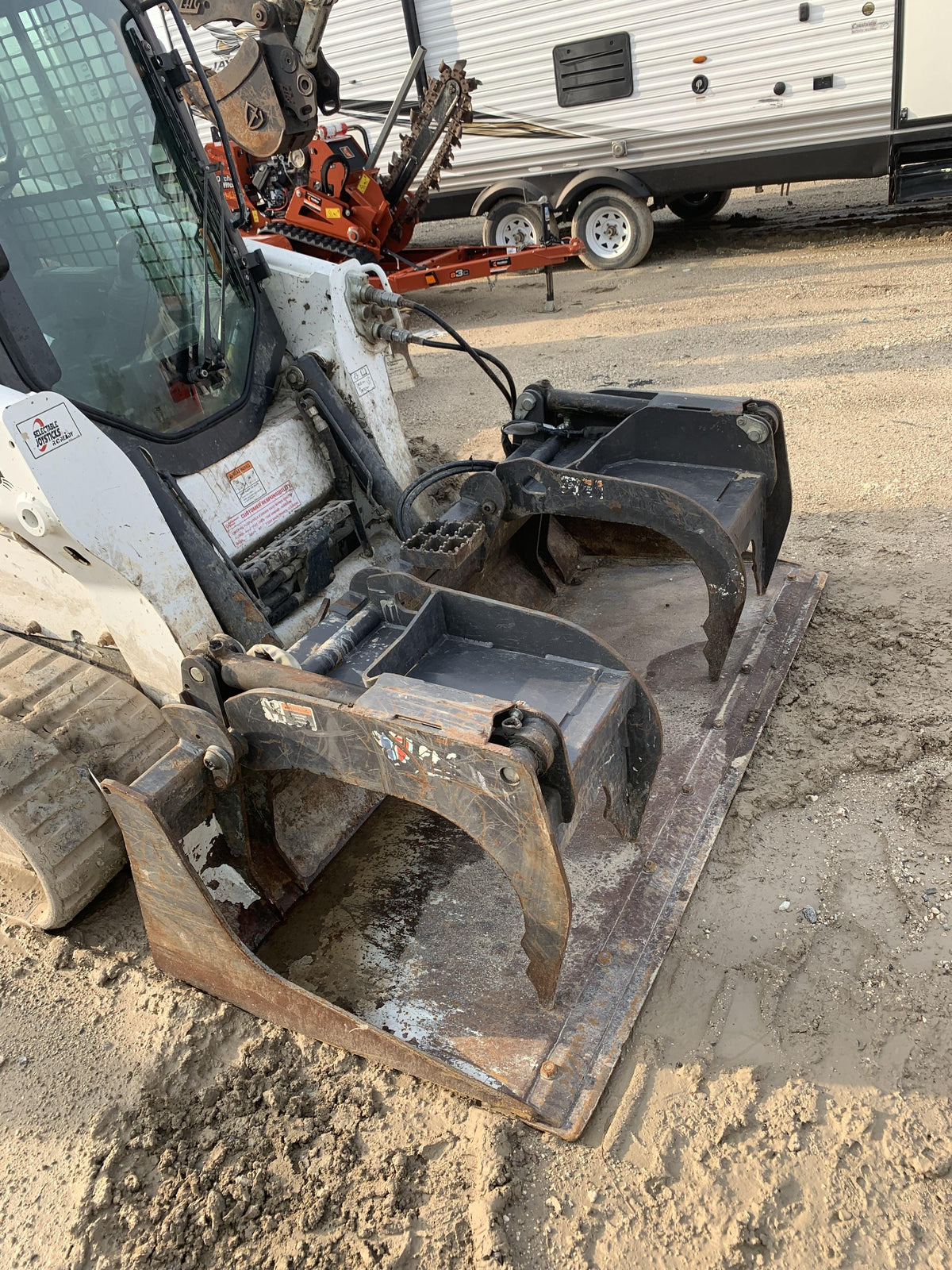 2018 PALADIN 76" Scrap Grapple Bucket - Paladin