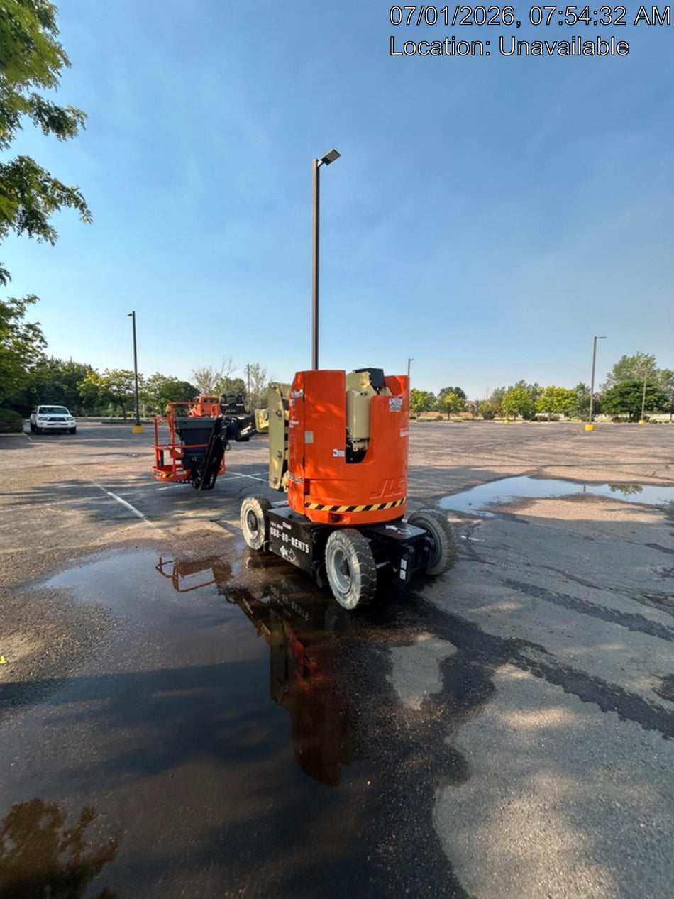 2025 JLG E300AJP