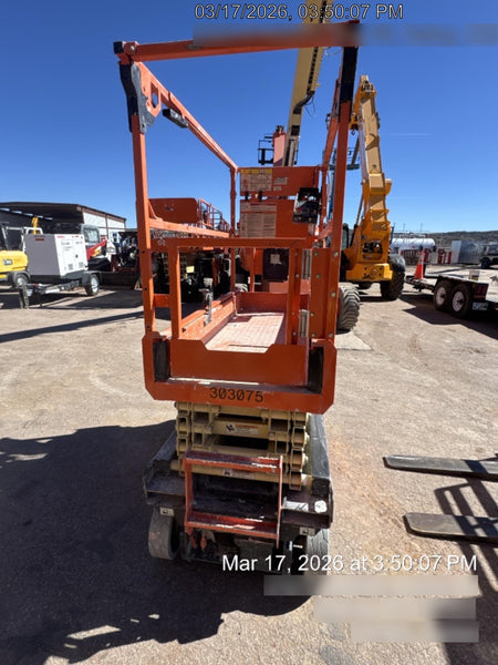 2023 JLG ES1932