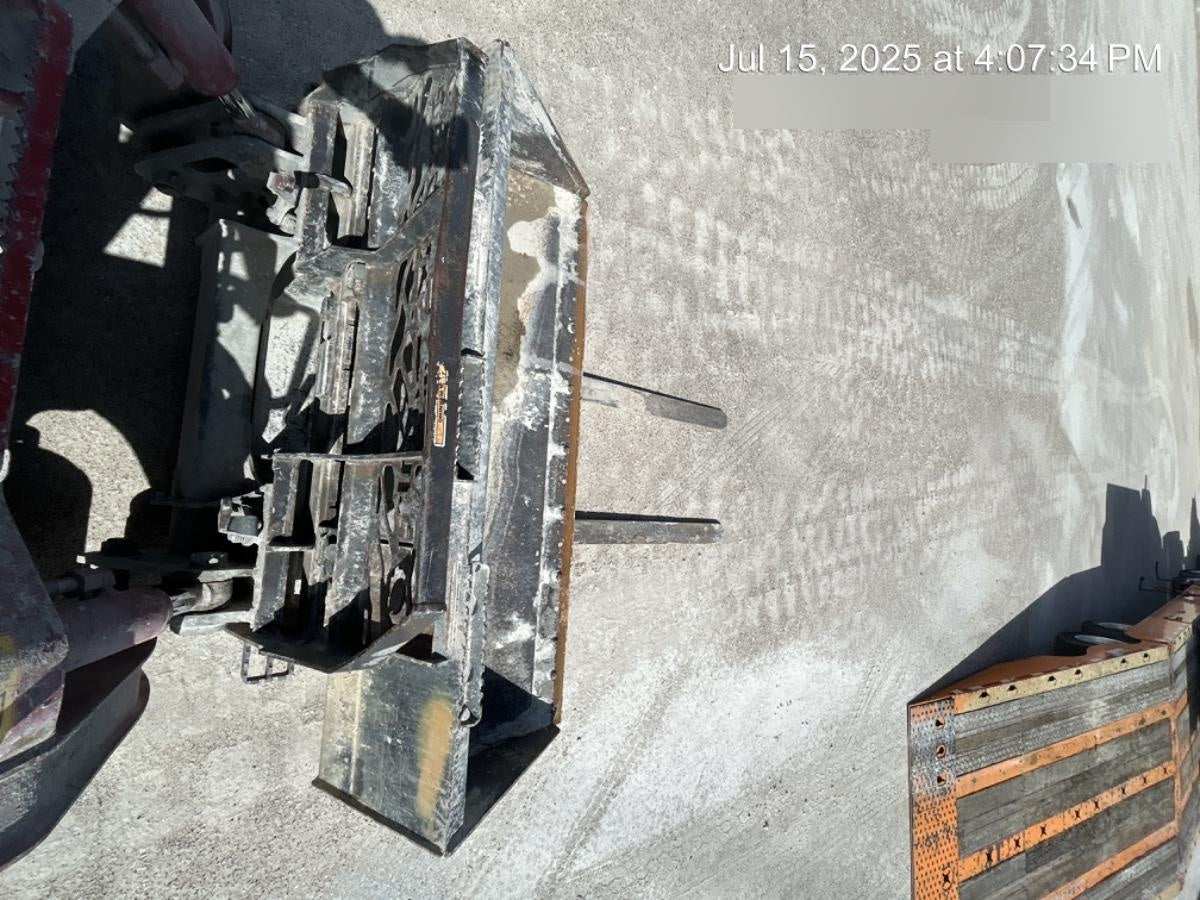 2020 PALADIN 48" Pallet Forks - Paladin