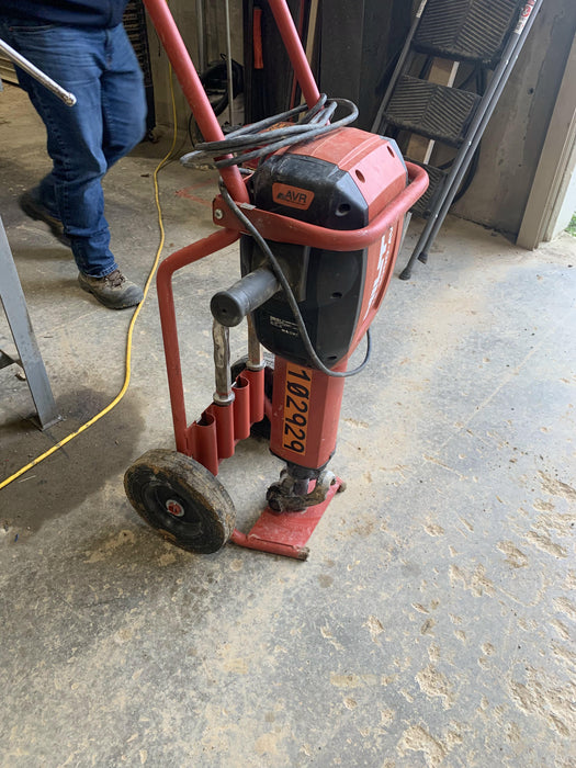 2020 HILTI TE 3000-AVR