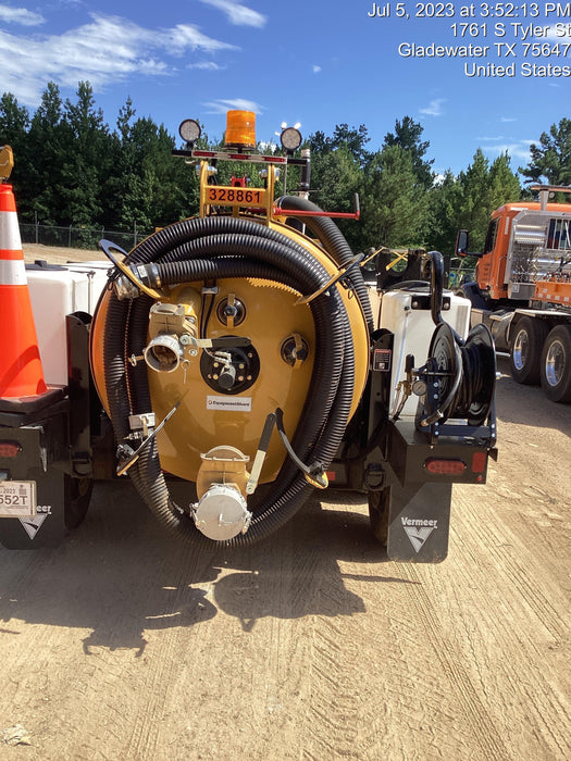 2023 Vac-Tron LP573XDT T4 Koehler Diesel Engine, 500 Gallon Debris Tank, x2 100 Gallon Water Tanks