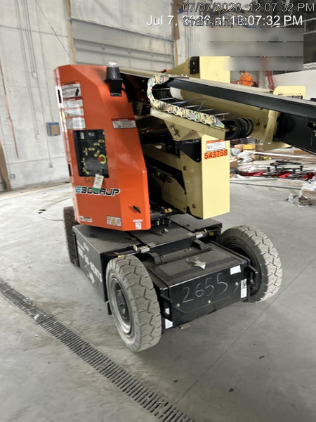 2025 JLG E300AJP