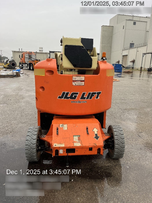 2019 JLG E400AJPN