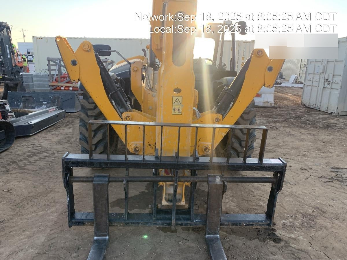 2023 JCB 510-56