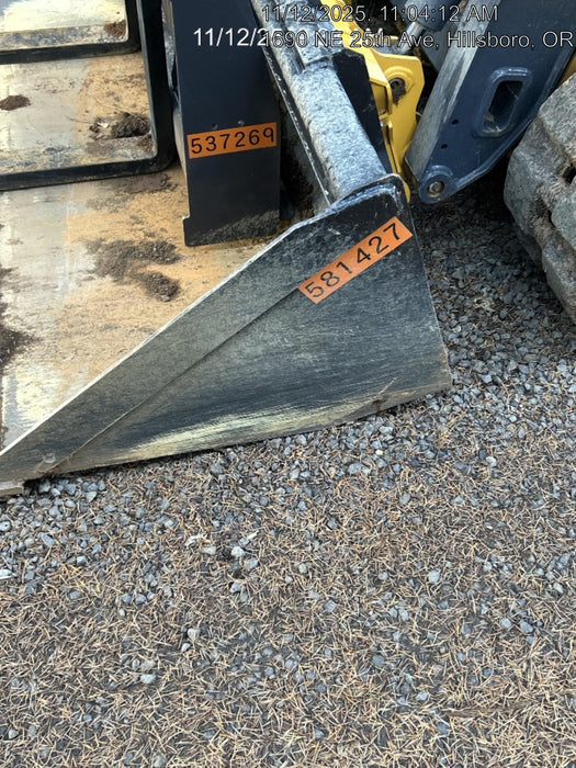 2025 JOHN DEERE 72" Skid Loader Bucket - John Deere C72