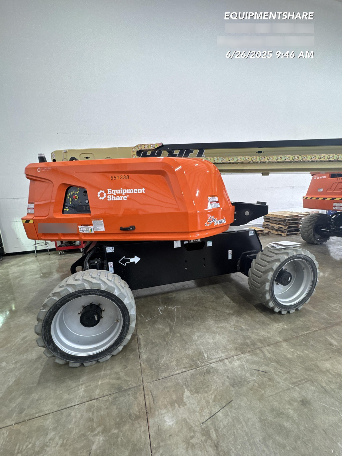 2025 JLG 660SJ