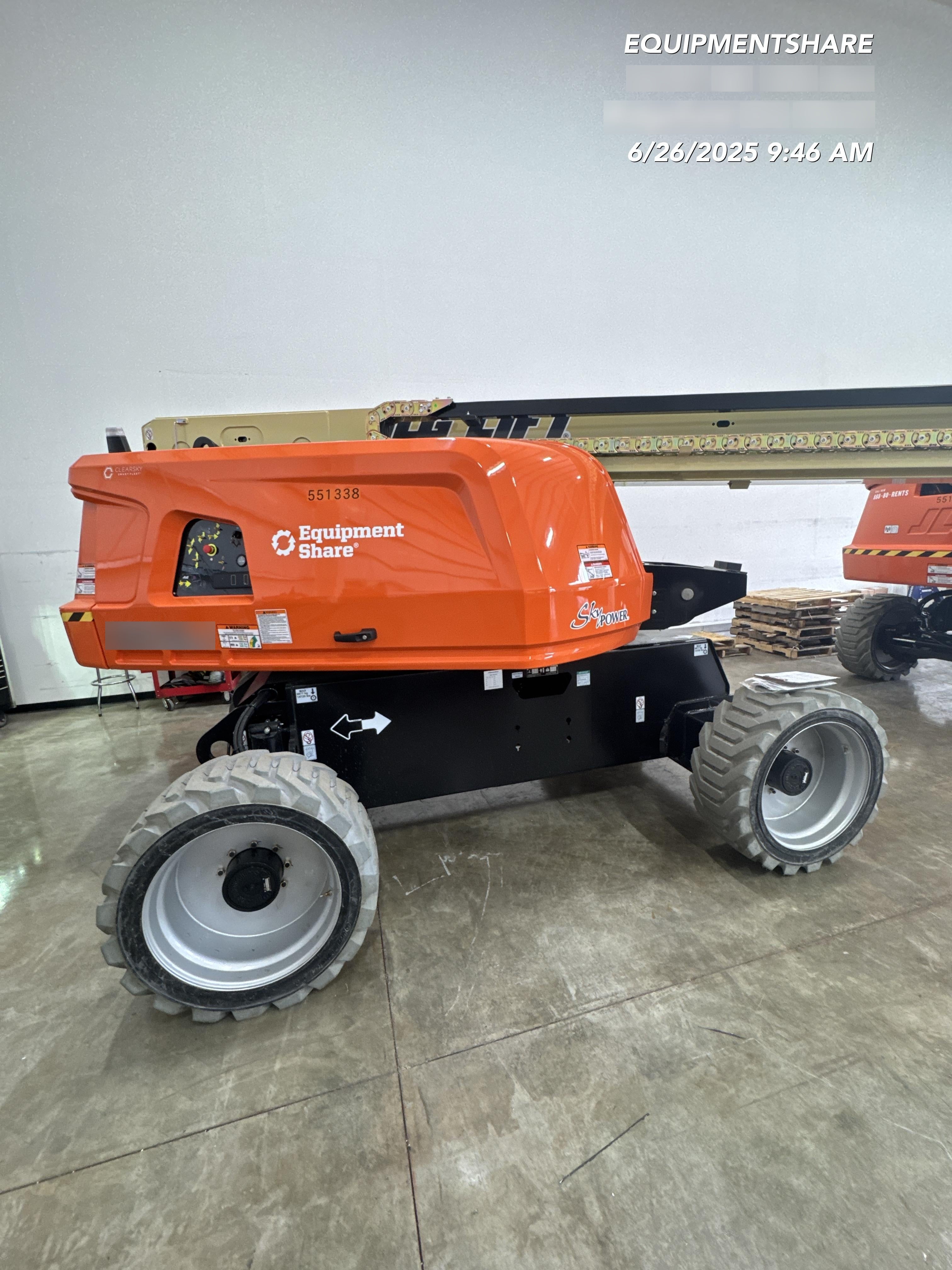 2025 JLG 660SJ