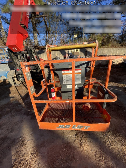 2019 JLG E400AJPN