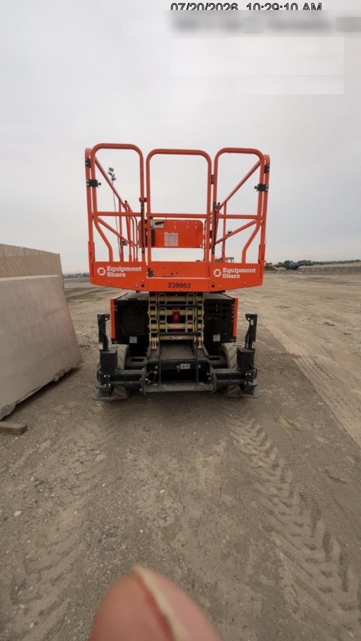 2022 JLG RT3369