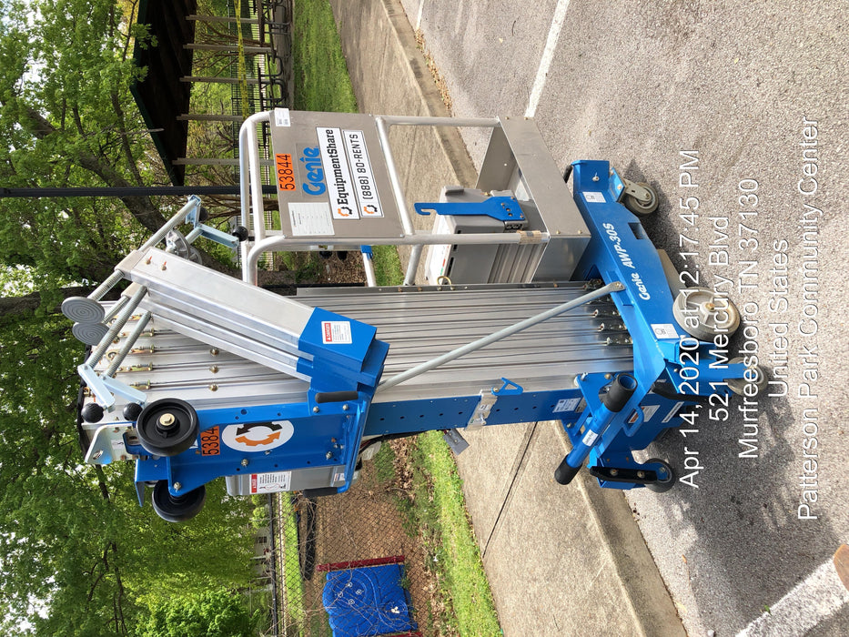 2019 GENIE AWP-30S